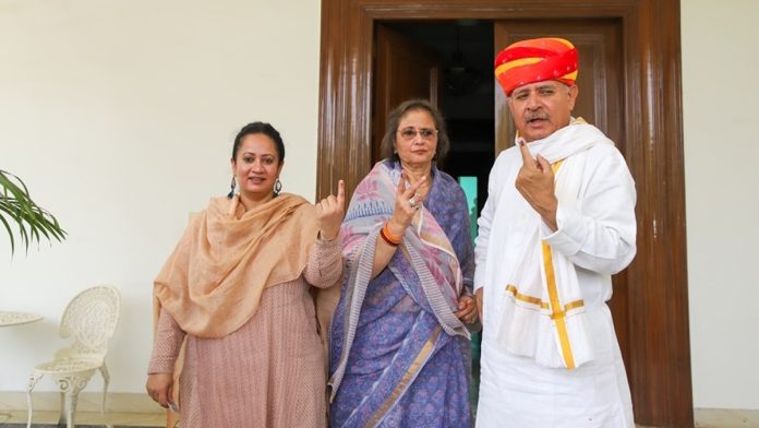 भाजपच्या टेली विधानसभेच्या उमेदवार आरती राव