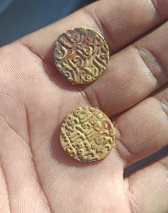गेल्या वर्षी या भागात नाणी सापडली.
