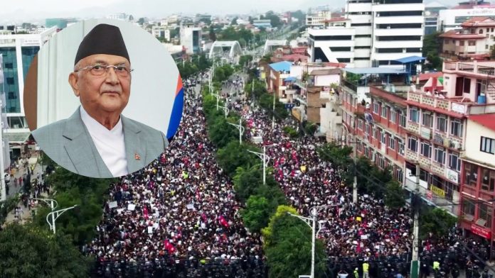 सोमवारी काठमांडूमध्ये संसद भवनाबाहेर प्रचंड निदर्शने; नेपाळचे पंतप्रधान केपी शर्मा ओली