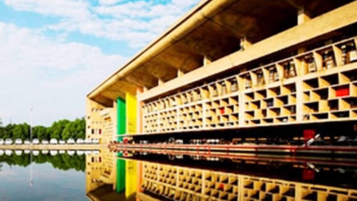 पंजाब- हरयाणा उच्च न्यायालय.