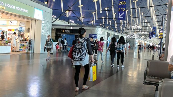 शांघाय विमानतळ. प्रातिनिधिक प्रतिमा.