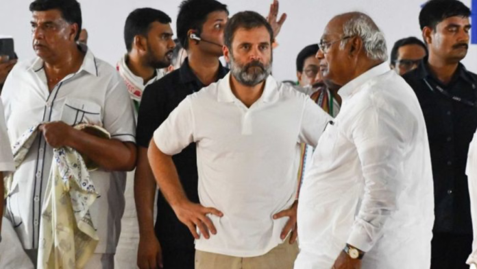 काँग्रेस अध्यक्ष मल्लिकार्जुन खरगे यांच्यासोबत काँग्रेस नेते राहुल गांधी यांचा फाइल फोटो