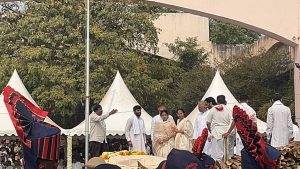 सुप्रिया सुळे अजित पवार यांच्या पत्नी सुनेत्रा यांच्यासोबत | कस्तुरी वालिंबे | द प्रिंट