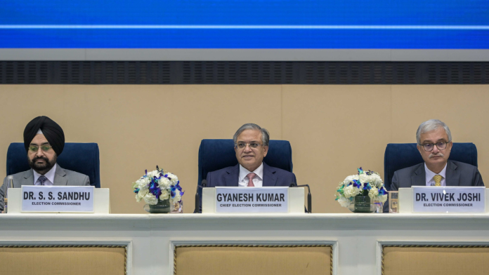 ग्राफिक्स : श्रुती नैथानी.