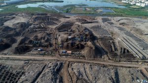 पुनर्वापराच्या सुरुवातीच्या टप्प्यातील पेरुंगुडी लँडफिलवरील जमिनीचा तुकडा | विशेष व्यवस्थेद्वारे