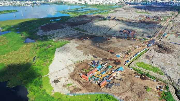 पेरुंगुडी कचराकुंडीचा विस्तार 250 एकरांवर पसरलेला आहे.