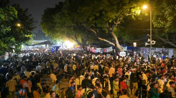 प्रातिनिधिक छायाचित्र. | हा व्हिडिओ कथितरीत्या शेअर केल्याप्रकरणी दिल्ली पोलिसांनी सोशल मीडियावरील अनेक हँडल्सना नोटिसा बजावल्यानंतर काही दिवसांनी हा एफआयआर दाखल करण्यात आला आहे. | सूरज सिंग बिश्त