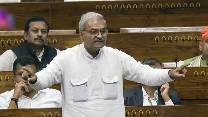 फाइल फोटो: भाजप खासदार जनार्दन मिश्रा